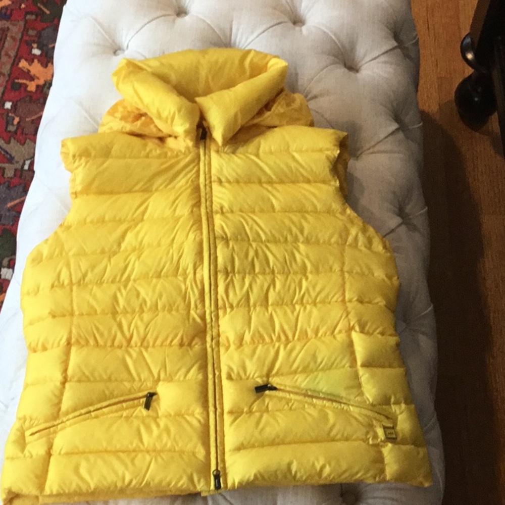 ADD yellow light down vest